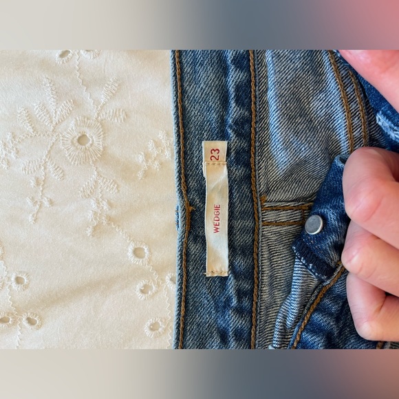 Levi Jean shorts, blue, size 23 - Picture 3 of 3